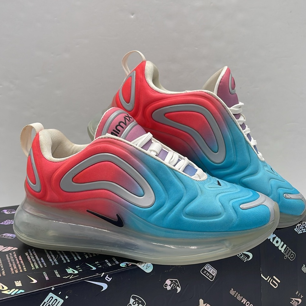 Nike WMNS Air Max 720 Blue and Pink Sneakers Air Max 720 'Pink Sea' - Picture 7 of 16
